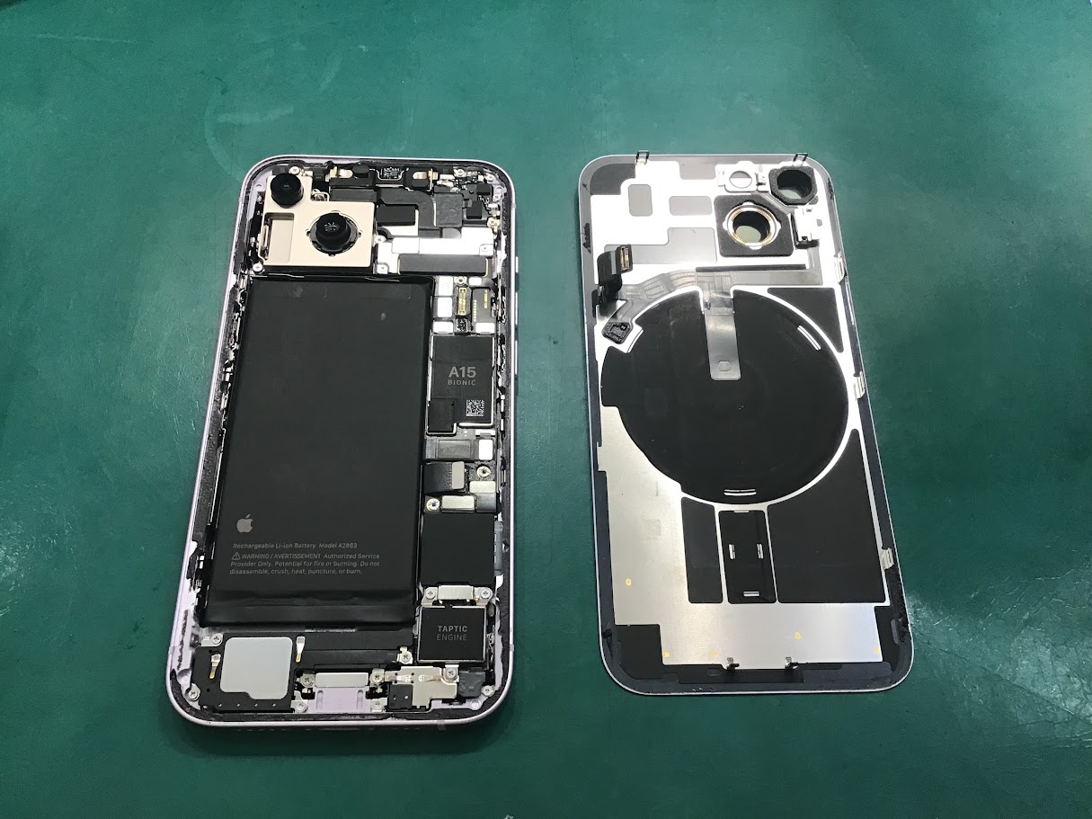 iPhone14のバッテリー交換ならデータそのまま修理可能なスマホ修理工房西八王子店へ！